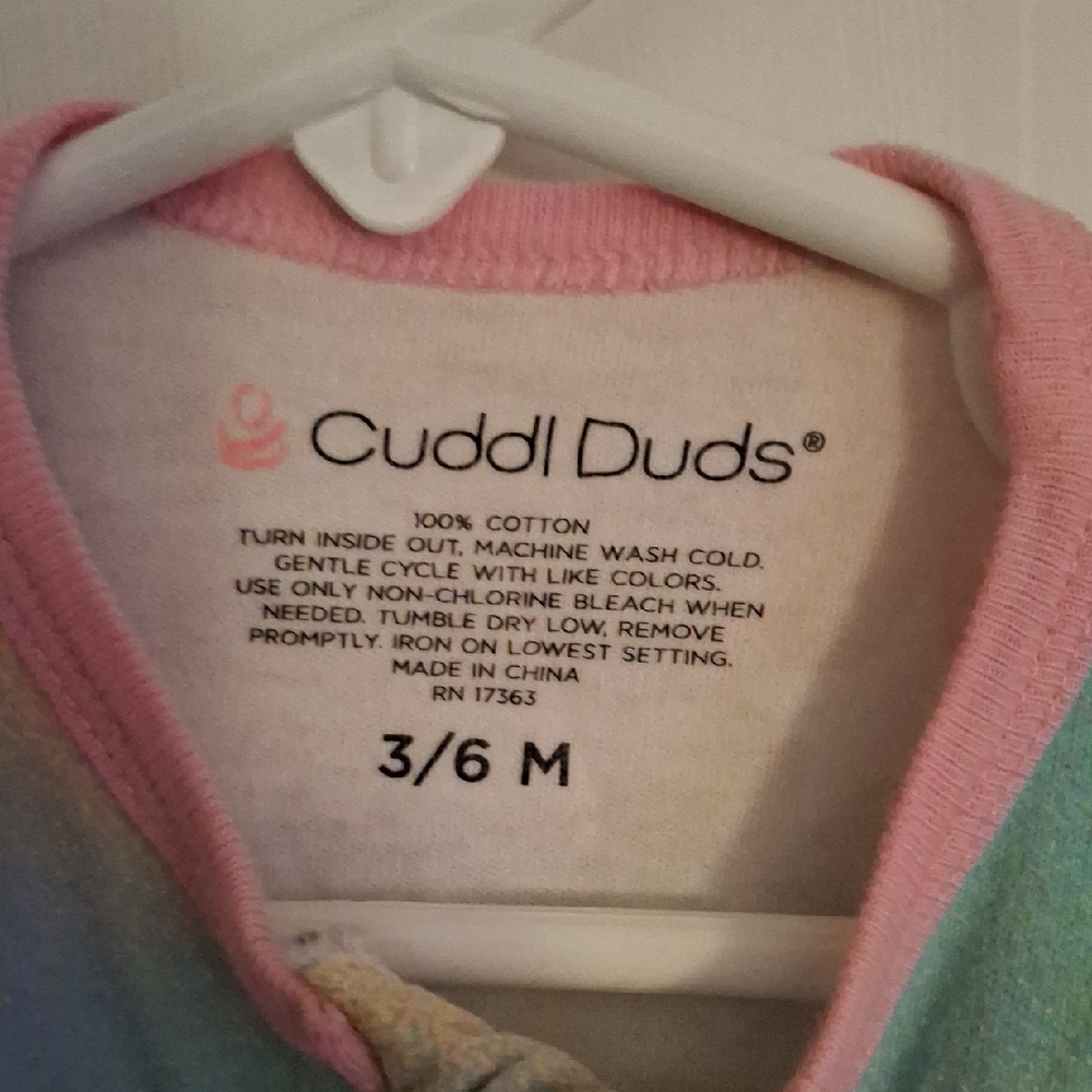 Cuddl Duds Multicolor Star Kids One Piece - Picture 2 of 6